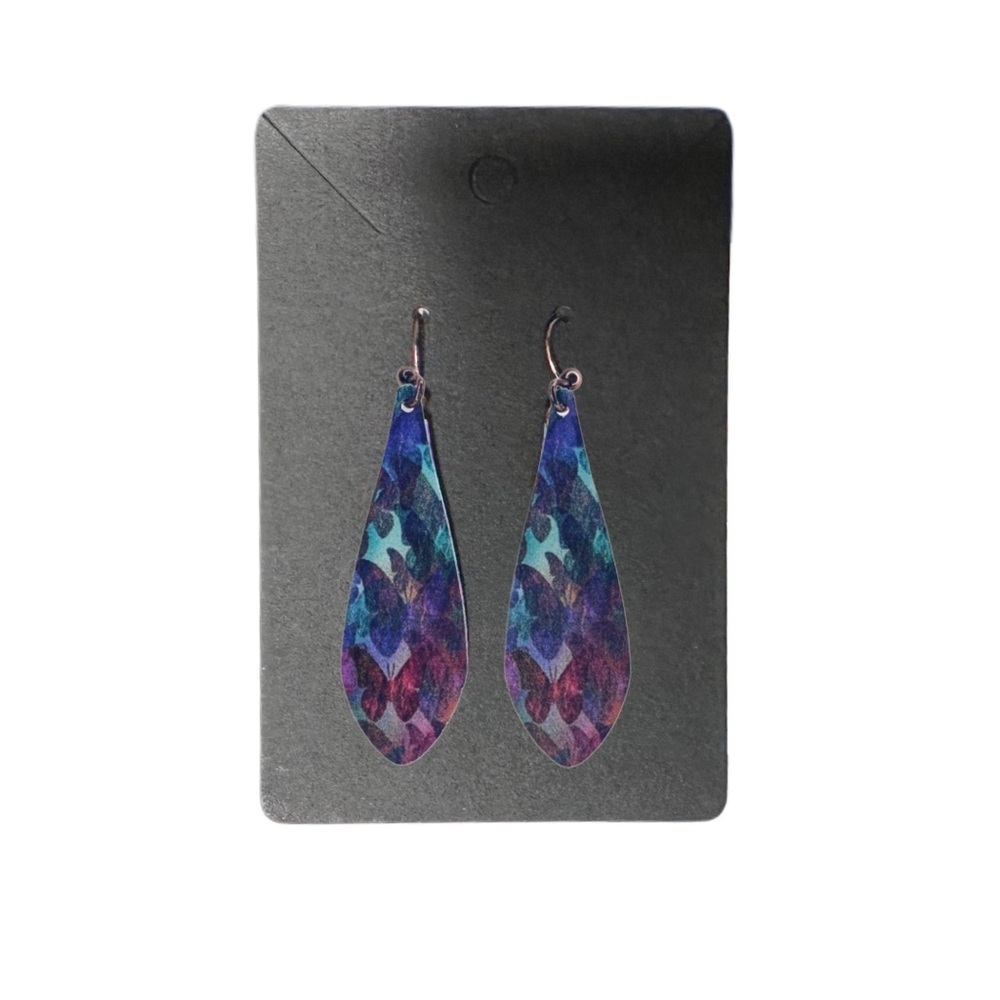5/$25 😻 Butterfly Teardrop Earrings in Purple and Blue